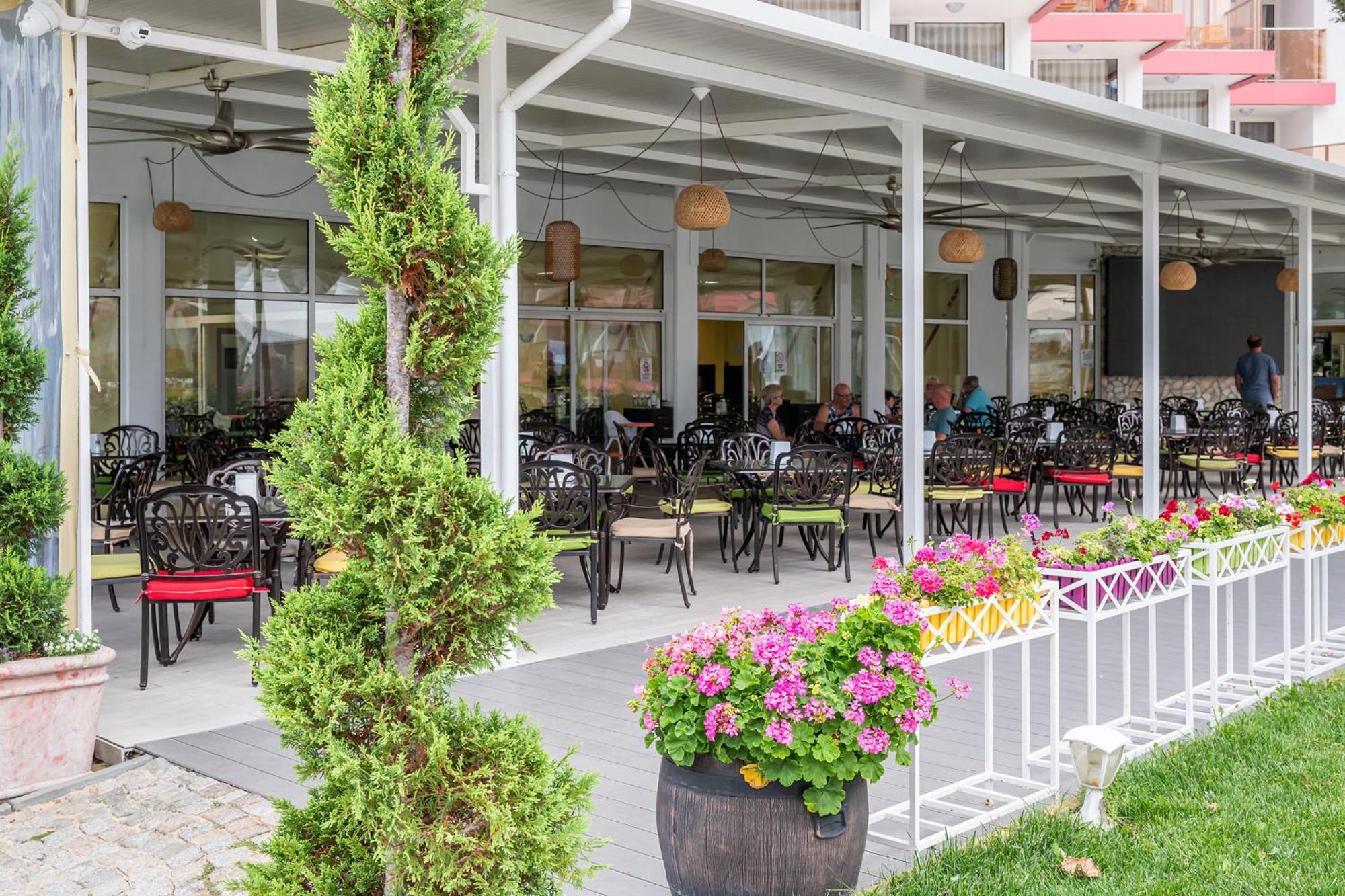 Flamingo Beach Hotel Sunny Beach Exterior foto